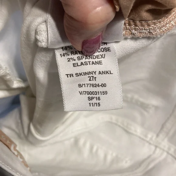 Gap white skinny ankle jeans. - Picture 4 of 5